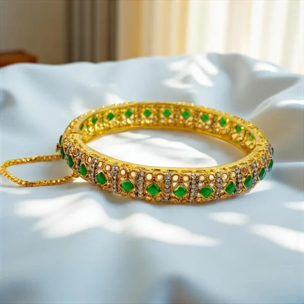 ADORABLE BANGLE