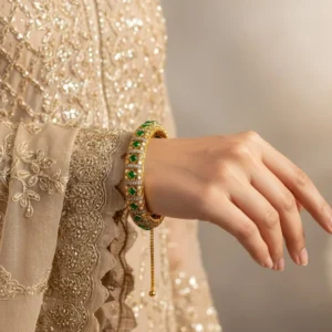 ADORABLE GREEN BANGLE