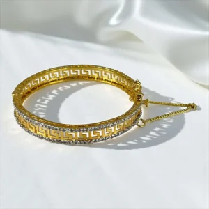 GLAMOROUS BANGLE