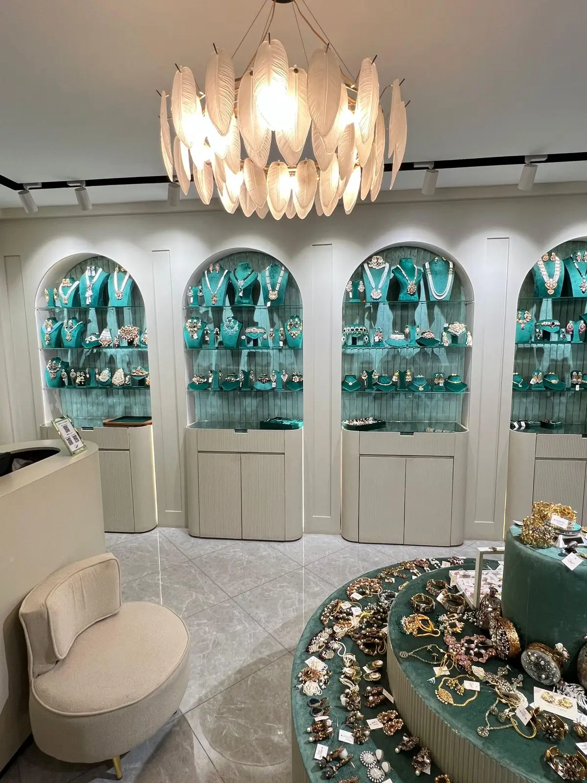 Mornee Jewellery Store pic