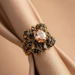 CHAMPAGNE BLACK RING