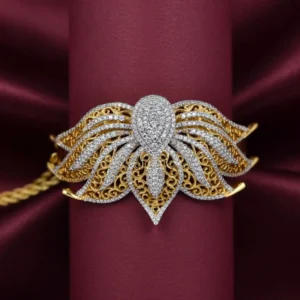 LEAFLET ZIRCON BANGLE